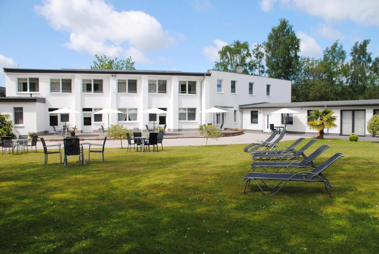 Appartementanlage-Ferienwohnungen Weisse Moewe ซาสนิทซ์ ภายนอก รูปภาพ