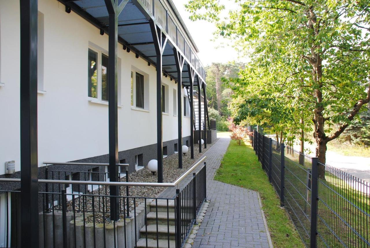 Appartementanlage-Ferienwohnungen Weisse Moewe ซาสนิทซ์ ภายนอก รูปภาพ