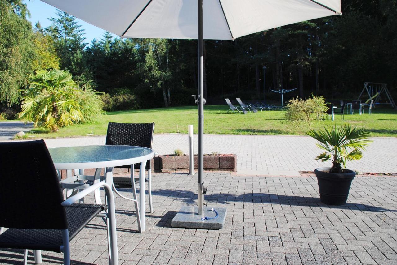 Appartementanlage-Ferienwohnungen Weisse Moewe ซาสนิทซ์ ภายนอก รูปภาพ