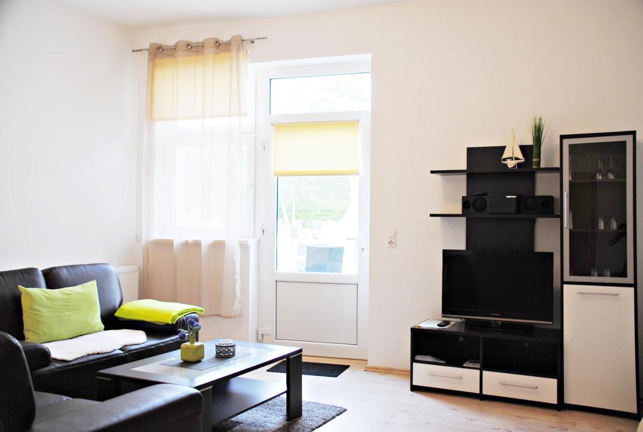 Appartementanlage-Ferienwohnungen Weisse Moewe ซาสนิทซ์ ภายนอก รูปภาพ